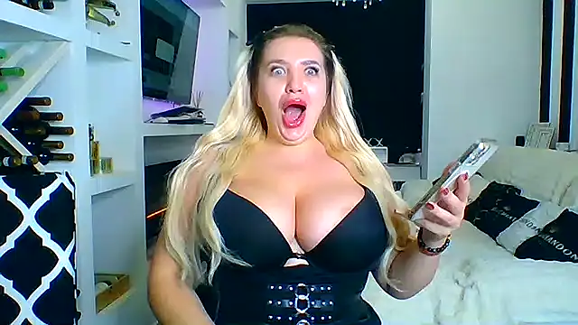 evedanger online show from October 2025 10:36:01 PM