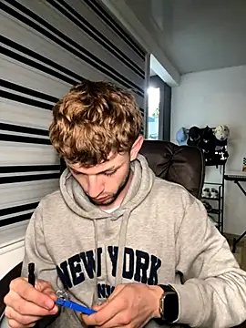 noah red online show from October 2025 03:25:01 AM