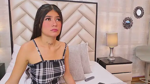 Snapshot of CristalShayy chatting on February 2026 11:53:02 AM CristalShayy online show from February 2026 11:53:02 AM