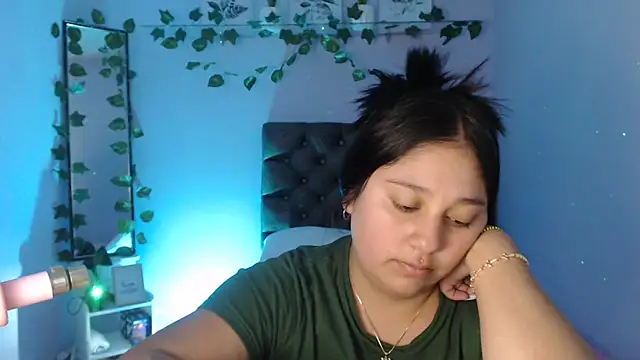 KOREN JALAA online show from February 2025 05:50:02 PM