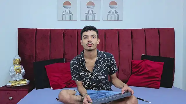 Timothe Evans online show from October 2025 08:55:02 PM