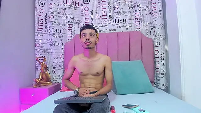 Timothe Evans online show from October 2025 08:31:01 PM