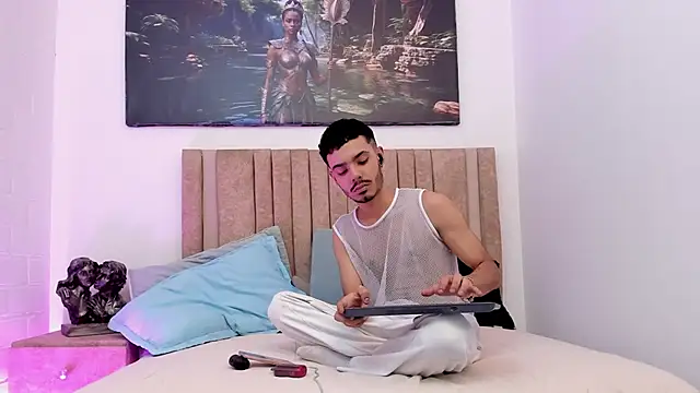 Timothe Evans online show from December 2025 03:56:01 AM