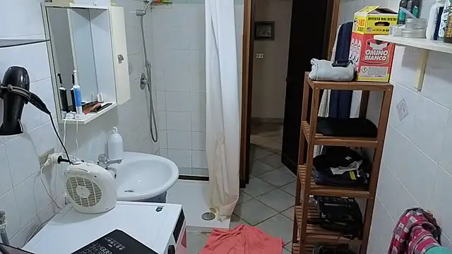 Al3xox02 online show from February 2026 06:48:01 PM