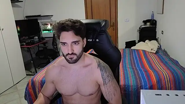 Al3xox02 online show from March 2026 05:39:02 PM