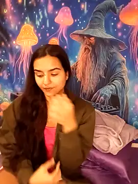 Snapshot of MissHazelnut chatting on November 2025 07:03:01 PM MissHazelnut online show from November 2025 07:03:01 PM