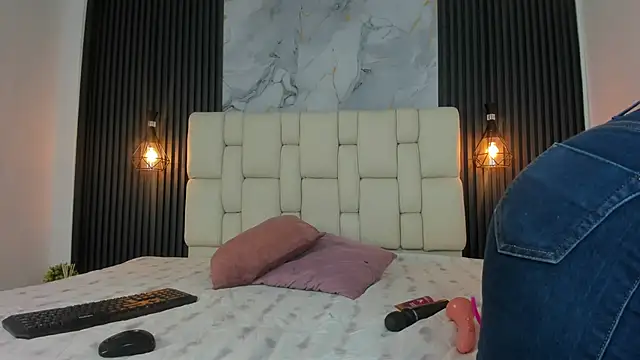 antonelasc online show from January 2026 08:12:02 PM