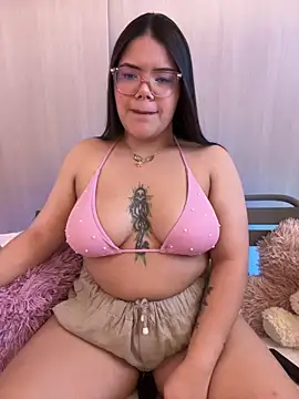 Snapshot of GabrielleMarsh1 chatting on February 2026 03:33:01 AM GabrielleMarsh1 online show from February 2026 03:33:01 AM