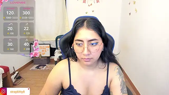 LoveLyy- online show from March 2026 04:28:02 PM