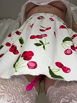 Aurynne online show from February 2026 08:16:02 PM