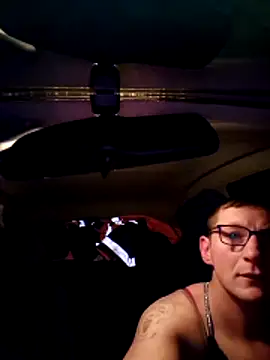 Snapshot of MeskaKurwa1988 chatting on February 2026 07:43:02 PM MeskaKurwa1988 online show from February 2026 07:43:02 PM