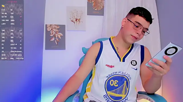 alex boyy online show from November 2025 11:49:02 PM