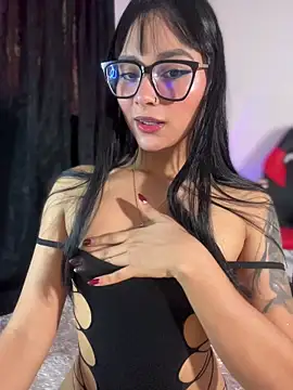 AlannaDollx online show from November 2025 01:54:02 PM