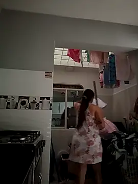 Sarah bigass Co online show from October 2025 01:35:02 PM