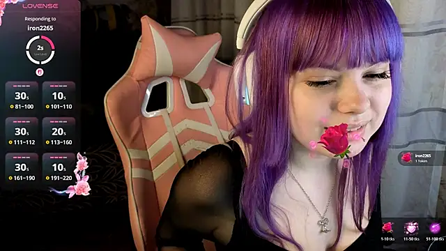 KristiBloom online show from April 2026 10:15:02 PM