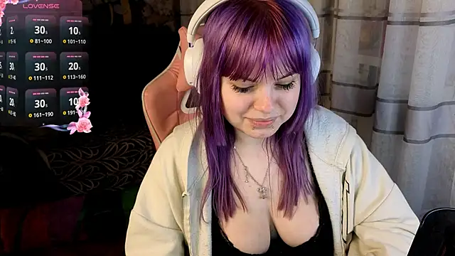 KristiBloom online show from April 2026 09:59:02 PM