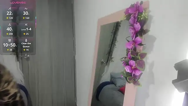 scarlett  m online show from November 2025 11:11:01 AM