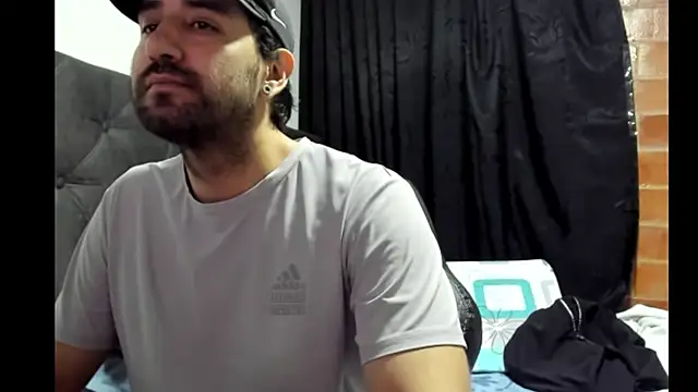 coolfriki online show from November 2025 05:42:02 AM