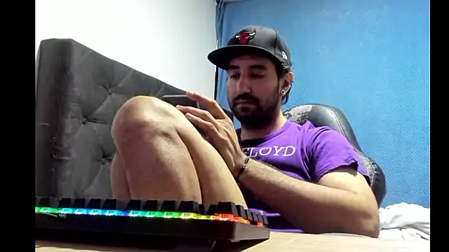 Snapshot of coolfriki chatting on January 2026 07:11:01 PM coolfriki online show from January 2026 07:11:01 PM