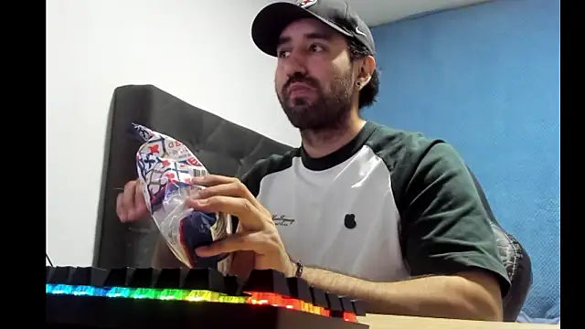 Snapshot of coolfriki chatting on February 2026 01:55:02 AM coolfriki online show from February 2026 01:55:02 AM