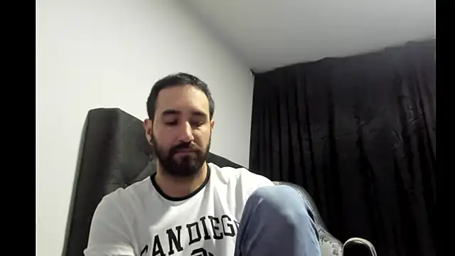 Snapshot of coolfriki chatting on February 2026 11:36:01 PM coolfriki online show from February 2026 11:36:01 PM