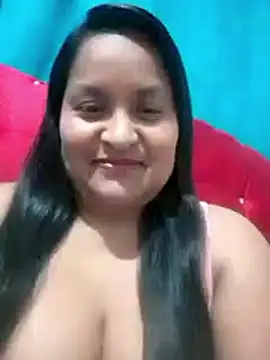 lucia00xx online show from November 2025 02:33:01 AM