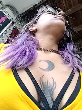 Abby 2-1 online show from December 2025 08:37:02 PM