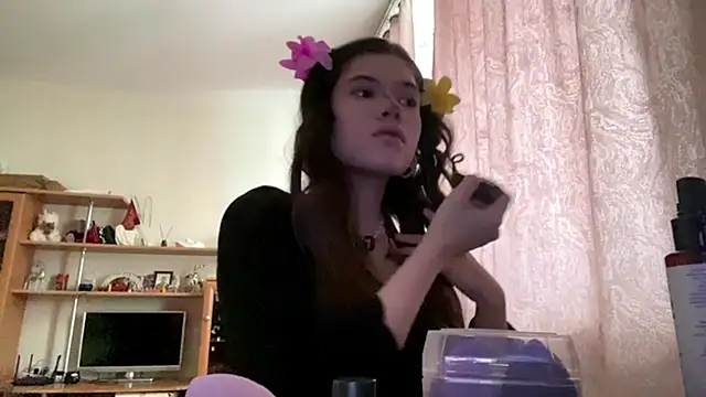 AlmetaBradicich online show from October 2025 05:17:02 AM