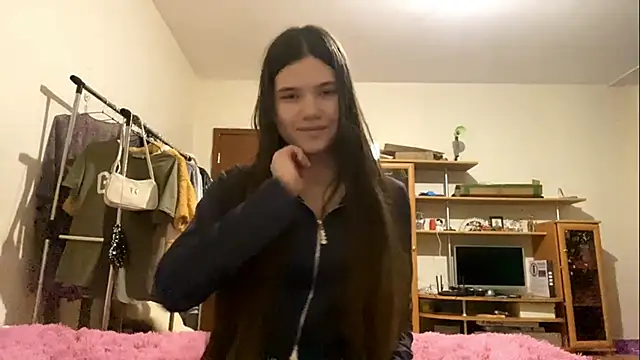 AlmetaBradicich online show from November 2025 04:29:02 PM