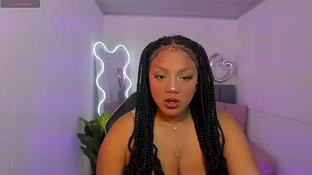 THIANA TAY online show from November 2025 03:10:02 AM