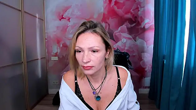 AlinaMoor online show from November 2025 06:45:01 AM