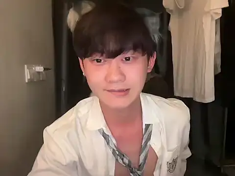 iambennet online show from November 2025 03:11:02 PM