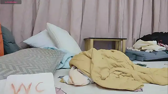 Taobaby168 online show from November 2025 07:51:01 AM