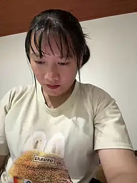 TrangNemo online show from October 2025 09:21:01 AM