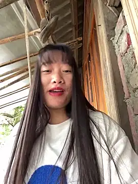 TrangNemo online show from October 2025 12:25:02 AM