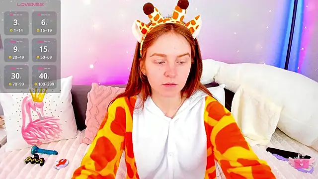 Evarey  online show from February 2026 06:51:01 AM