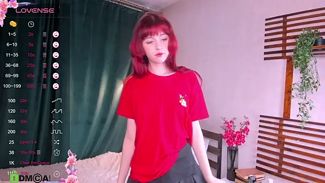  LucyStars  online show from November 2025 01:46:01 PM