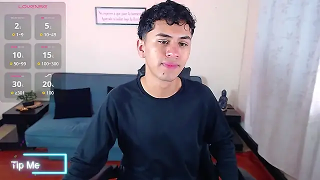 Snapshot of Alancum7 chatting on April 2026 01:01:02 PM Alancum7 online show from April 2026 01:01:02 PM