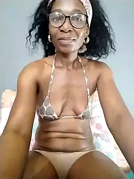 NaughtyCouga online show from November 2025 05:20:01 AM