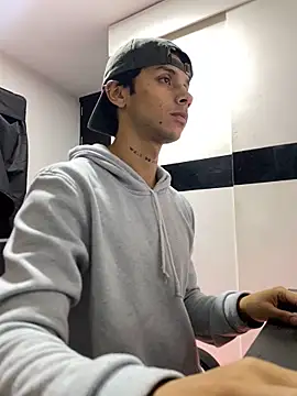 ErosDominant online show from November 2025 01:50:02 AM