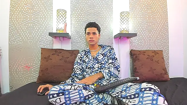 JacobBlackwell  online show from October 2025 08:43:02 PM