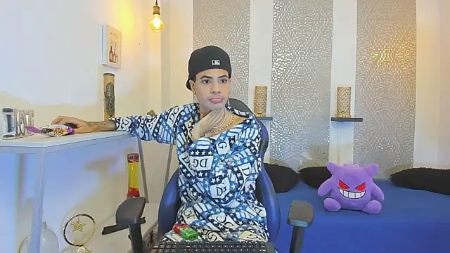 JacobBlackwell  online show from November 2025 07:23:01 PM