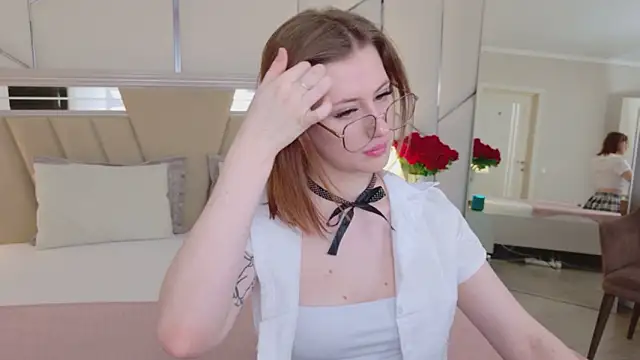 JessiJull online show from March 2026 05:19:02 PM