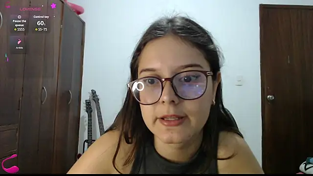 Snapshot of CarlaLorez chatting on May 2026 08:58:01 PM CarlaLorez online show from May 2026 08:58:01 PM