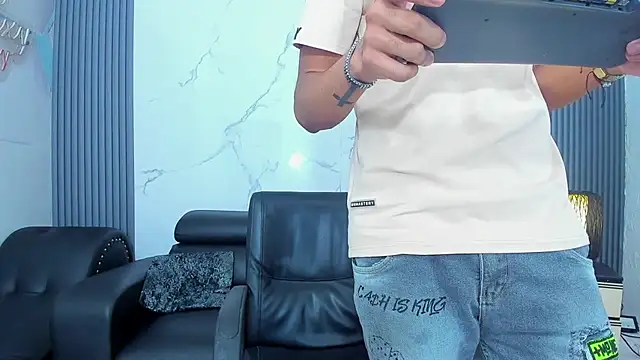 Little nicoll online show from June 2026 08:03:01 PM