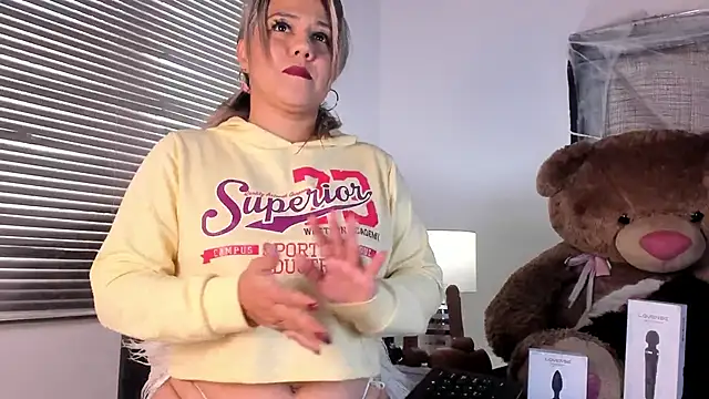 vitorammy online show from October 2025 08:43:02 PM