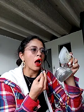 Eloisa smith online show from October 2025 09:49:01 PM