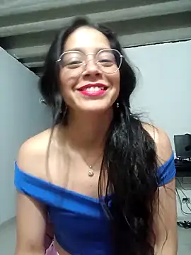 Eloisa smith online show from December 2025 04:50:01 AM