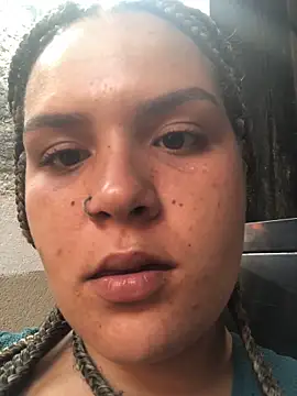 AliceXmoore online show from October 2025 07:44:02 PM