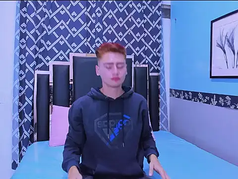 Alex Millerss online show from October 2025 10:54:02 PM